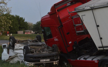 Halálos baleset történt a 44-esen Lakiteleknél