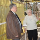 Kis kertjét is maga kapálgatja a 90 éves Marika néni