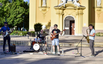 Geometro koncerttel indul a Béke-Tér-Zene programsorozat