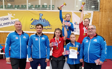 Három diákolimpiai bajnok birkózó