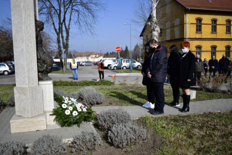 A kommunizmus áldozataira emlékeztek Félegyházán