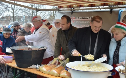 Hogy mindenki jóllakjon a szeretet ünnepén