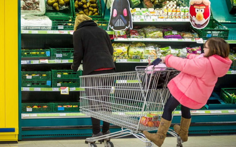 Meddig lesznek nyitva a boltok december 24-én?