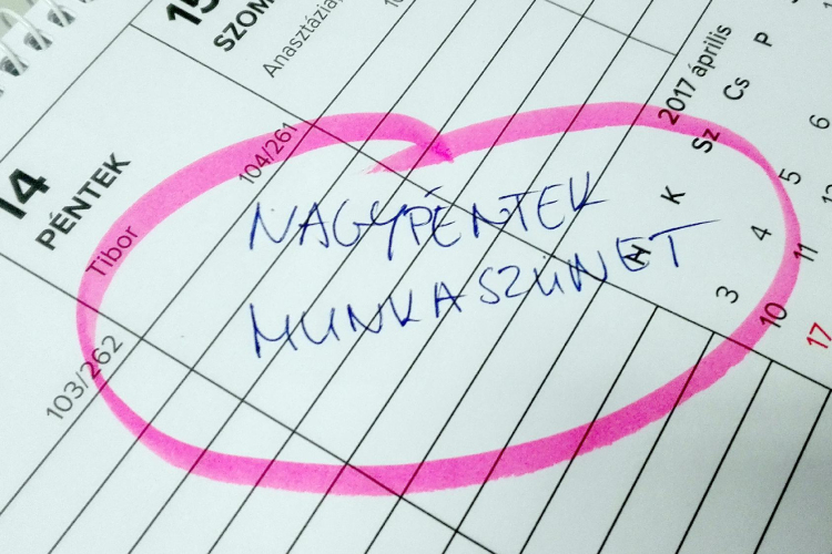 Munkaszüneti nap lett nagypéntek