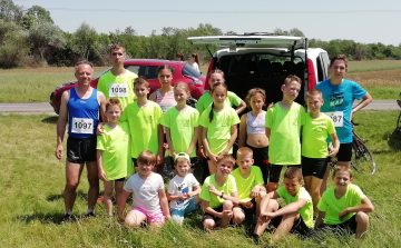 Kiválóan indított a JOGGING PLUS csipet csapata a „Nomád duatlonon”
