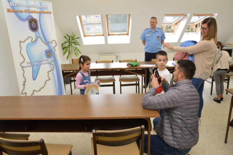 Szebbnél szebb rajzok születtek a gyerekek jóvoltából