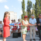 Új közösségi térrel gazdagodtak a lakótelepiek