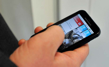 Feltöltőkártyás mobilja van? - Csúnyán kitolt Önnel a kormány
