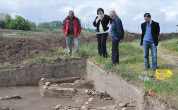 Emlékparkot alakítanak ki a templomhalomnál