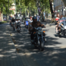 Végigdübörögtek az Oldalkocsis Motoros Találkozó résztvevői a Kossuth utcán