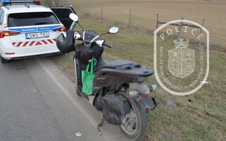  „Kismotorral” ittasan az autópályán