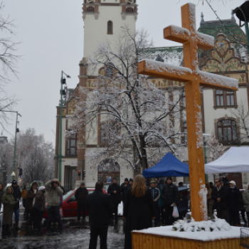 Az apostoli kereszt a belső értékekre hívja fel a figyelmet