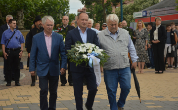 A trianoni békediktátum aláírására emlékeztek Félegyházán