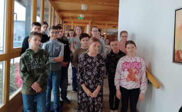 Fotókiállításon jártak az ötödikesek