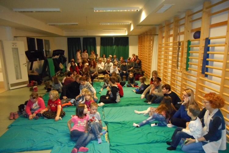 Közel 400 szeretetdobozt juttatott el a gyerekeknek a kiskunfélegyházi Máltai Szeretetszolgálat