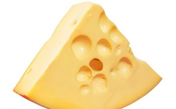 Így tárold a nagy darab sajtot sokáig a hűtőben