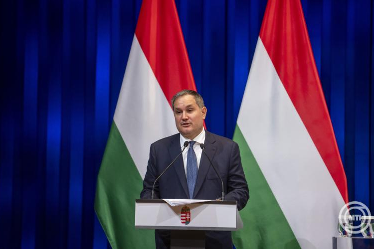 OGY - Benyújtotta a 2026. évi költségvetési törvényjavaslatot a nemzetgazdasági miniszter