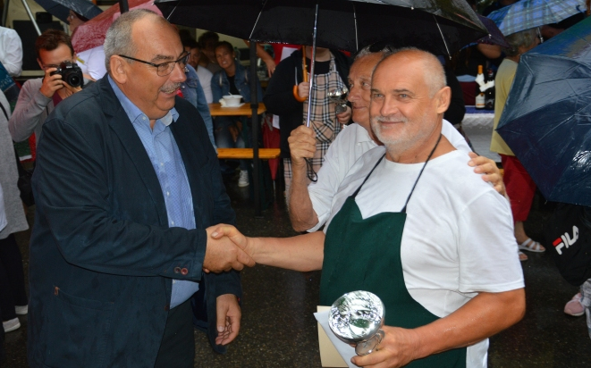 Nehéz dolga volt a főzőverseny zsűrijének