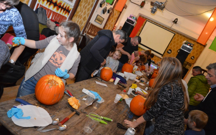 Ha Halloween akkor Tökfaragás