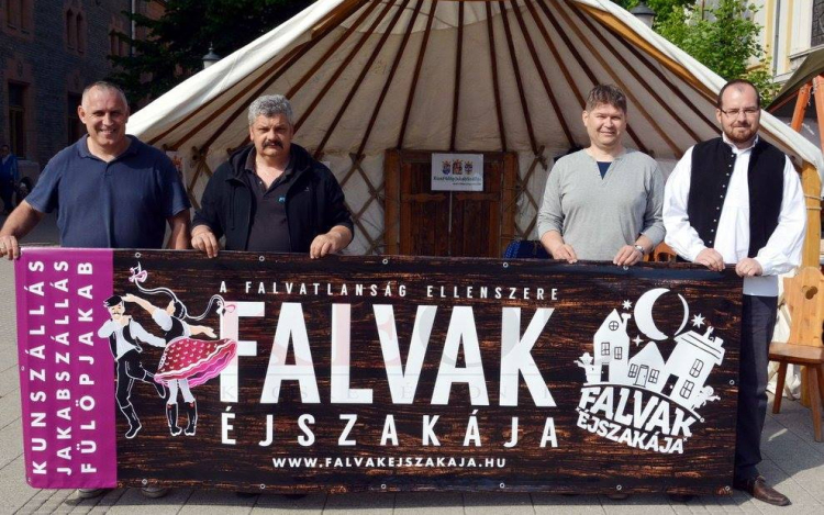 A (f)alvatlanság ellenszere - Falvak éjszakája