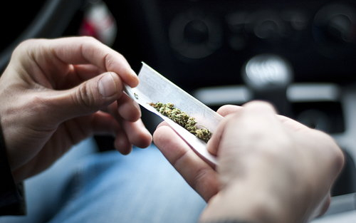 A drogozás után kifosztotta öntudatlan ismerősét a félegyházi férfi