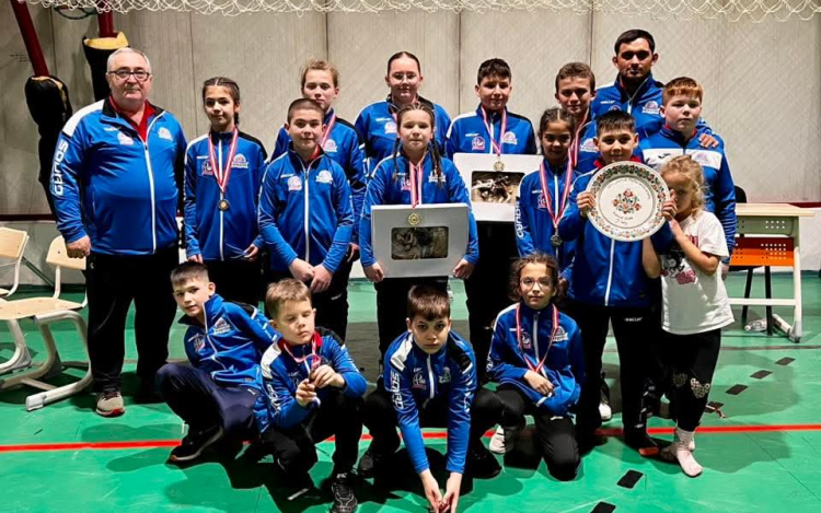 Éremeső Korondon: kilenc dobogós hely a Kiskunfélegyházi Birkózó SE versenyzőitőlról