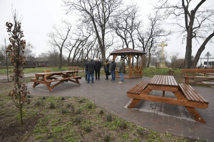 Pihenőpark épült a Zöldmező lakótelep lakóinak