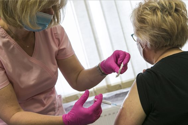 Meghaladta a 11 milliót a beoltottak száma Oroszországban 