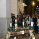 Fellobbant az első láng városunk adventi koszorúján