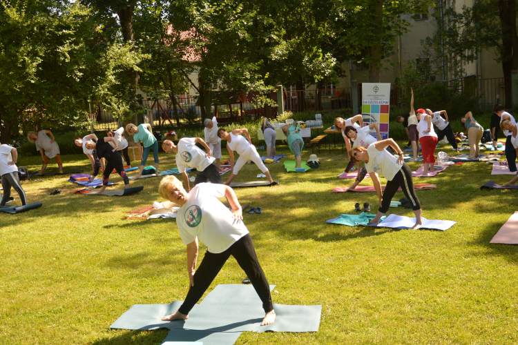 A jóga ünnepe: tíz év tapasztalatai a testi-lelki harmónia jegyében