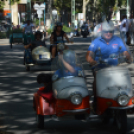 Végigdübörögtek az Oldalkocsis Motoros Találkozó résztvevői a Kossuth utcán
