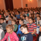 Nyílt énekórát tartott a félegyházi általános iskolásoknak a Servet zenekar