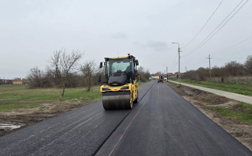 Szerdán és szombaton aszfaltozzák a Kőrösi utcát