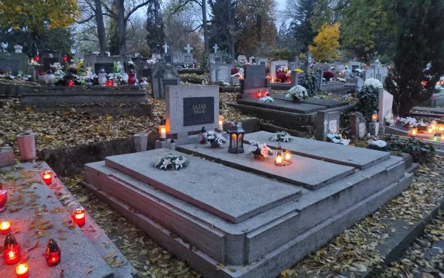 Ideiglenes forgalmi rend a temetők környékén Mindenszentek idején