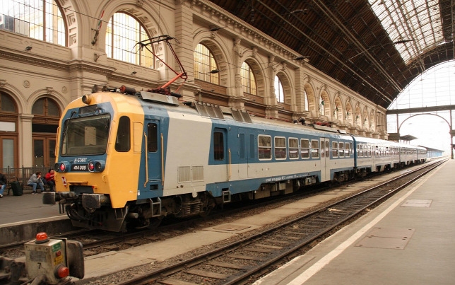Több vonat menetrendje módosult pályafelújítás miatt