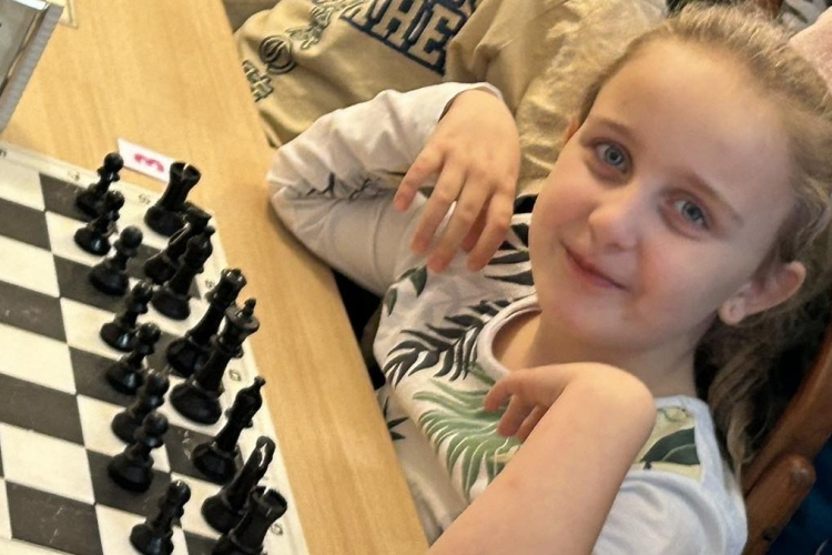 4 iskola sakkverseny