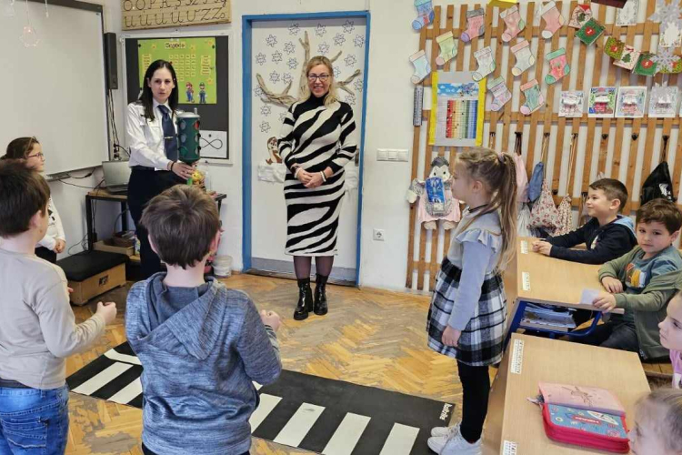 Jelzőlámpa volt a tananyag