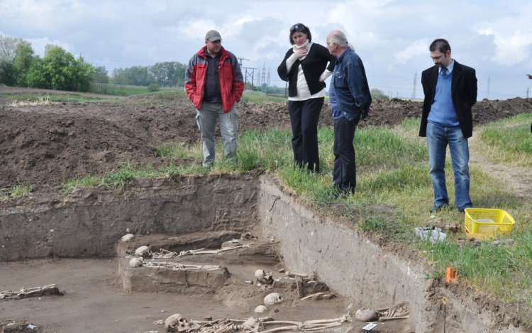 Emlékparkot alakítanak ki a templomhalomnál