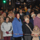 Fellobbant az első adventi láng