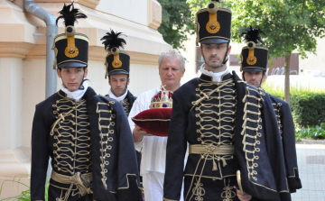 Félegyházára érkezett a Szent Korona másolata