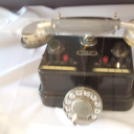 Retro-telefon kiállítás