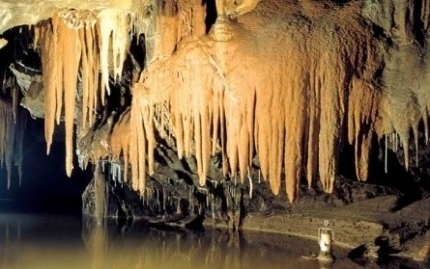 A fotelből is körbenézhet az Aggteleki-cseppkőbarlangban