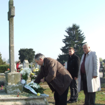 Hajtsunk fejet Mindenszentekkor a világháború áldozatai előtt is