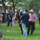 Western-felvonulással népszerűsítették a bikarodeót