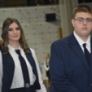 Szalagavató ünnepséget tartott a Móra Ferenc Gimnázium