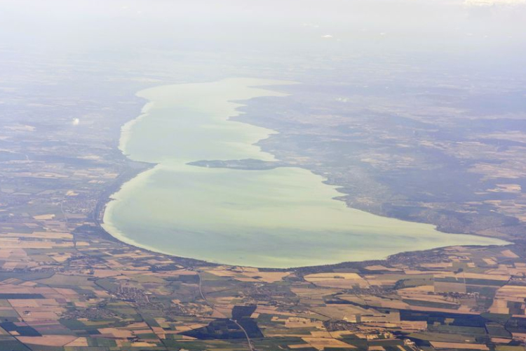 NAGYON BALATON - Mintegy 40 program nyár végéig