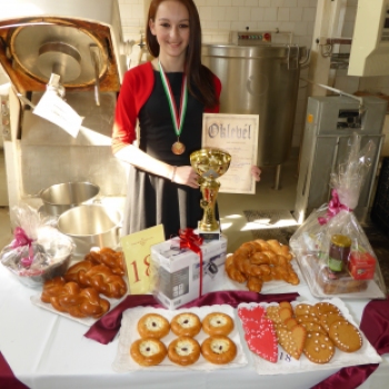 A mezgés diáklány negyedik lett az országos pék versenyen