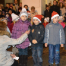 Fellobbant az első adventi gyertya lángja Félegyházán