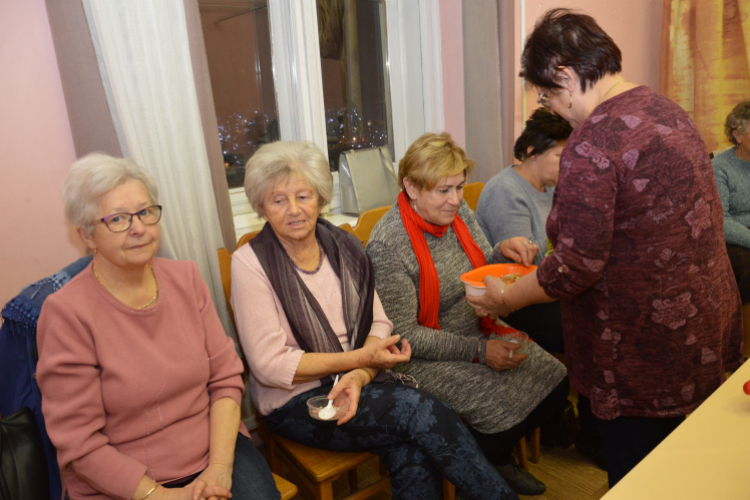 Bonbont hozott a Mikulás a főzőklubba