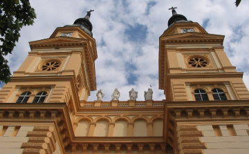 Hírek a Szent István Templomból